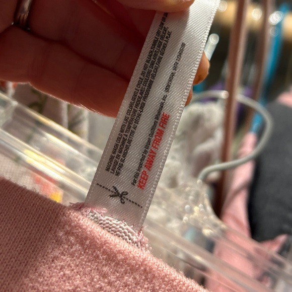 Flora Nikrooz Floral Pajama Set W’s Med fits M/L excellent condition grey pink - Picture 15 of 15